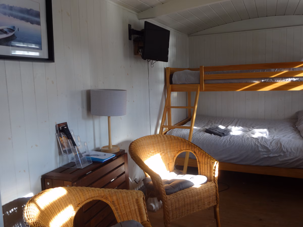 Shepherds Hut, Ryans Retreat, cabin with a private hot tub, photo 3