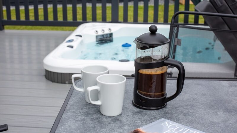 Stewarts Resort Lodge 8, cabin with a private hot tub