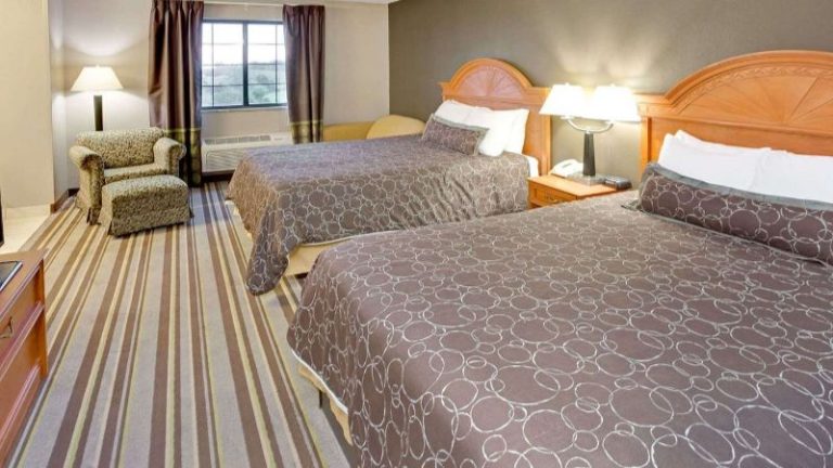 Super 8 by Wyndham South Bend