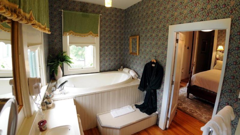 The Oliver Inn