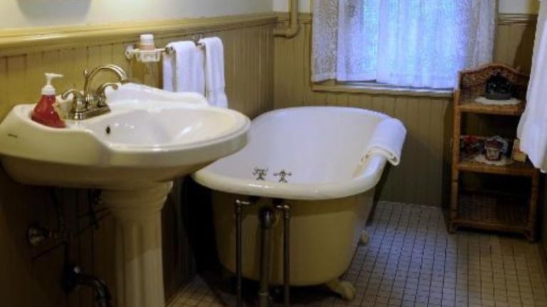 The Oliver Inn