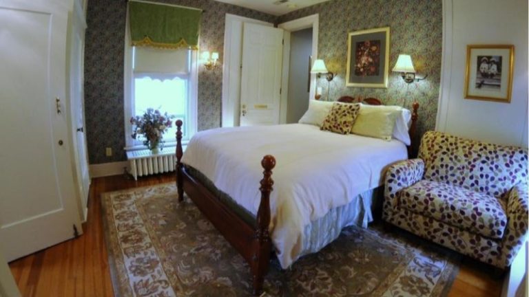 The Oliver Inn