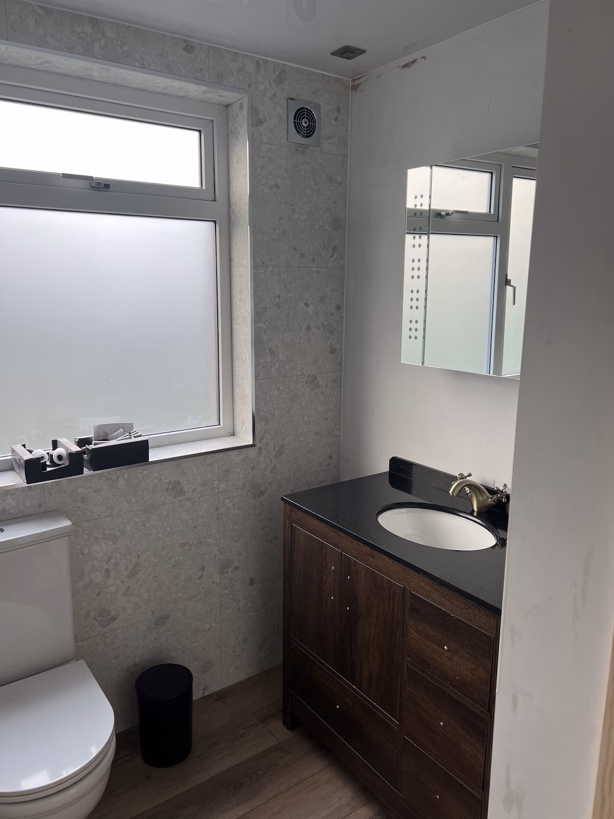 Weaver’s Way, cabin with a private hot tub, photo 2