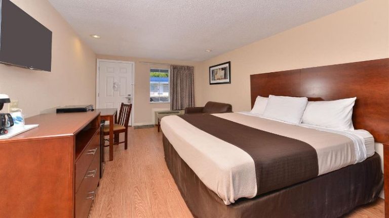 Americas Best Value Inn St. Clairsville Wheeling