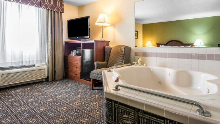 Comfort Inn Weirton