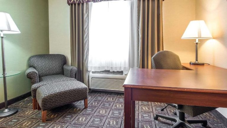 Comfort Inn Weirton