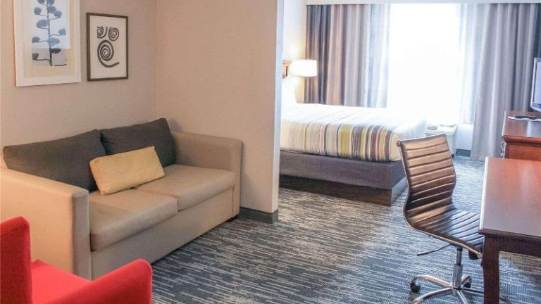 Country Inn & Suites by Radisson, Washington Dulles International Airport, VA