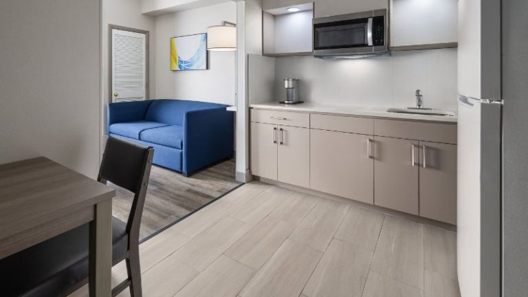 Holiday Inn Express & Suites Leesburg – Historic District