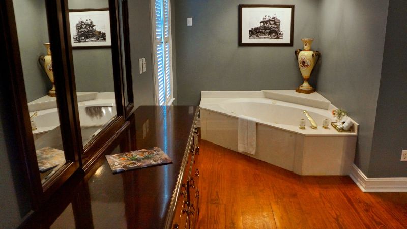 Stone Mountain Manor, photo 1