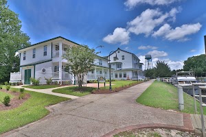 The Cypress Inn place picture