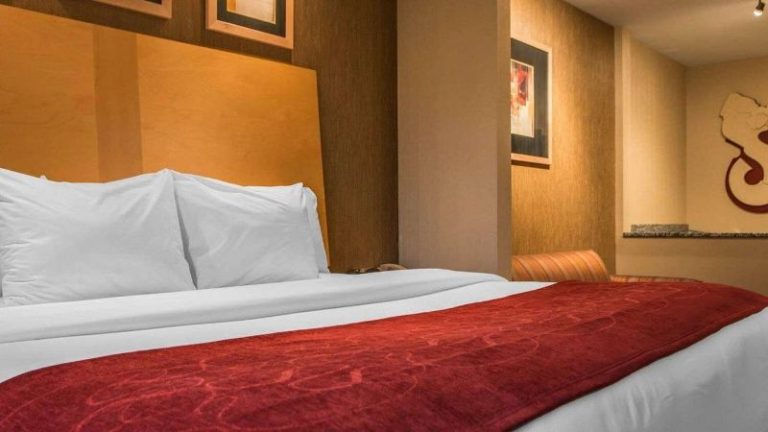 Comfort Suites Monroeville