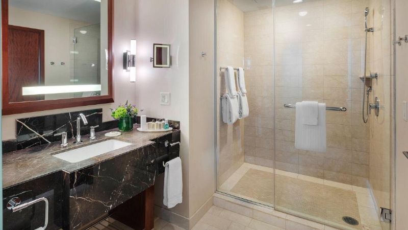 Battery Wharf Hotel, Boston Waterfront, room with private jacuzzi, photo 3