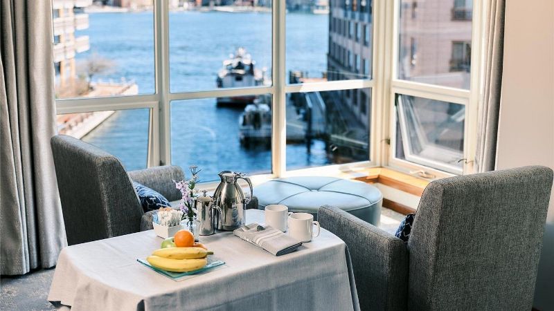 Battery Wharf Hotel, Boston Waterfront, room with private jacuzzi, photo 7