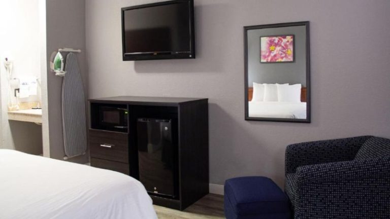 New Victorian Inn & Suites Sioux City