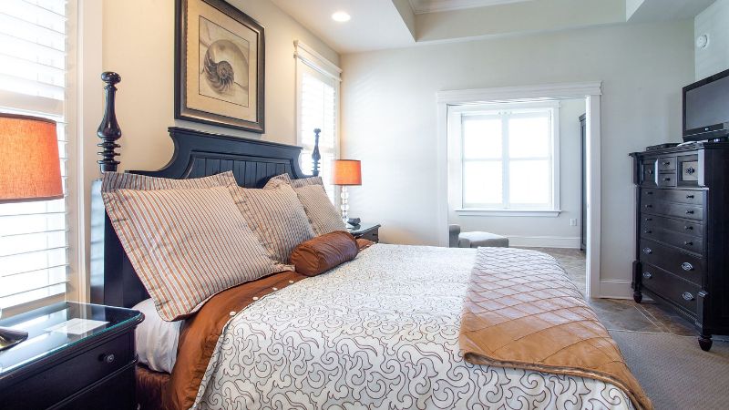 The Sea Gate Inn, room with private jacuzzi, photo 2