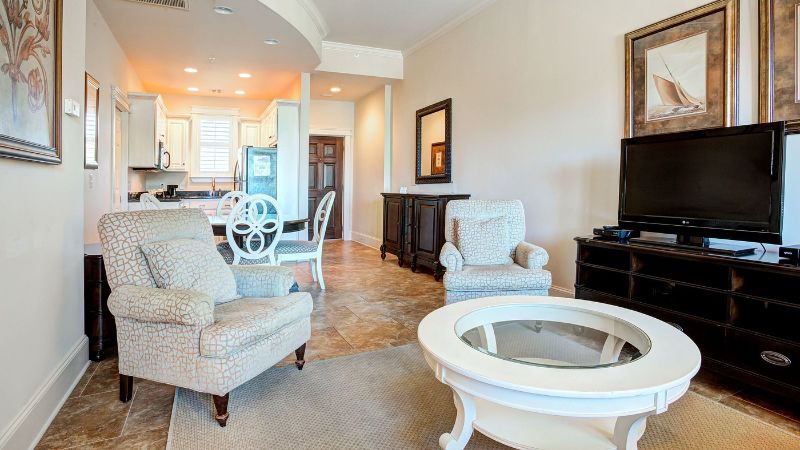 The Sea Gate Inn, room with private jacuzzi, photo 4