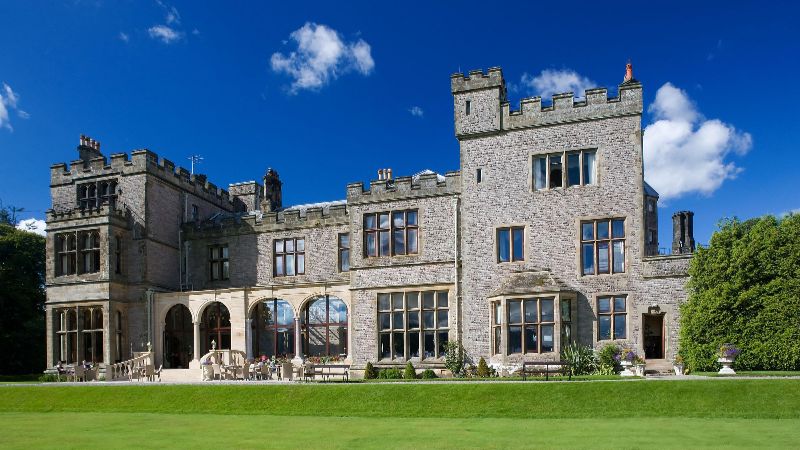Armathwaite Hall Hotel & Spa, room with private jacuzzi, photo 6