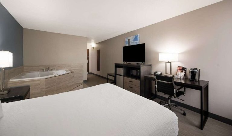 Best Western Executive Inn