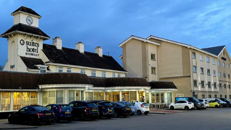 Best Western Premier Suites Hotel & Spa, room with private jacuzzi, photo 5