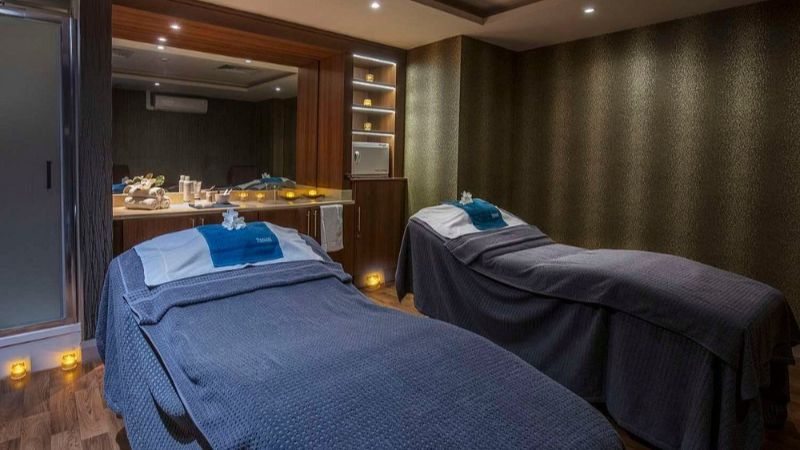 Best Western Premier Suites Hotel & Spa, room with private jacuzzi, photo 7