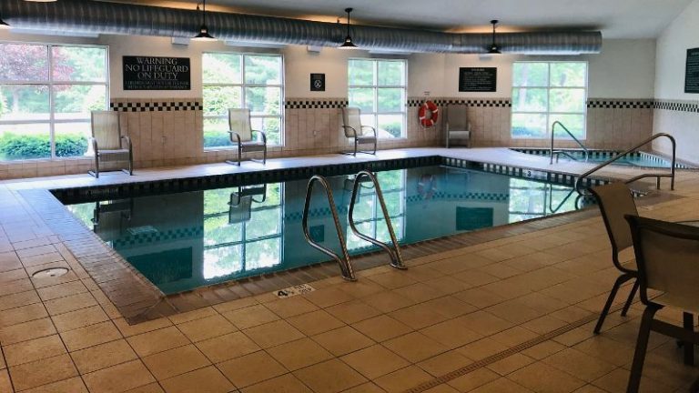 Country Inn & Suites by Radisson, Lake George Queensbury, NY