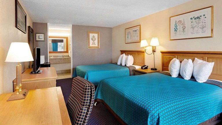 Days Inn by Wyndham Lafayette Near Lafayette Airport