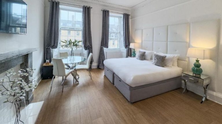 Hanover 71 Suites