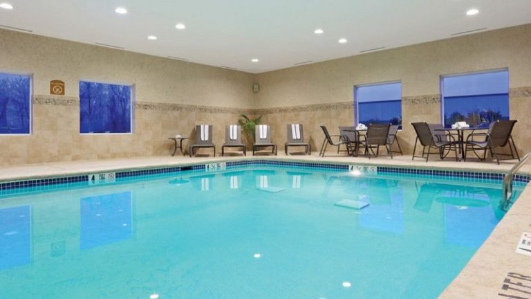 Holiday Inn Express Evansville – West