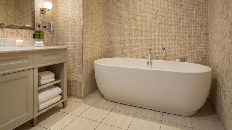 Lough Erne Resort, room with private jacuzzi, photo 1