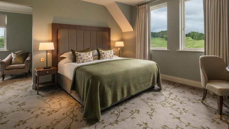 Lough Erne Resort, room with private jacuzzi, photo 3