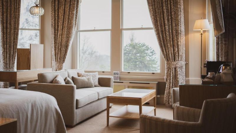 Merewood Country House Hotel, room with private jacuzzi, photo 6