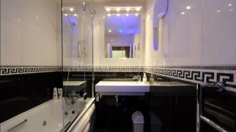 Rhodes Hotel