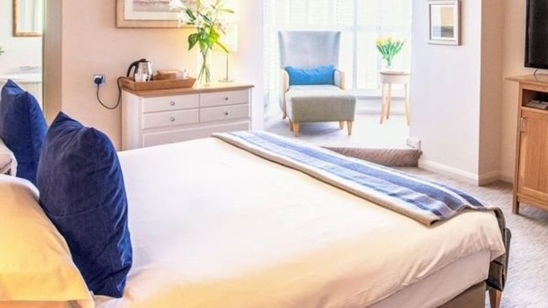 St Brides Spa Hotel, room with private jacuzzi, photo 4