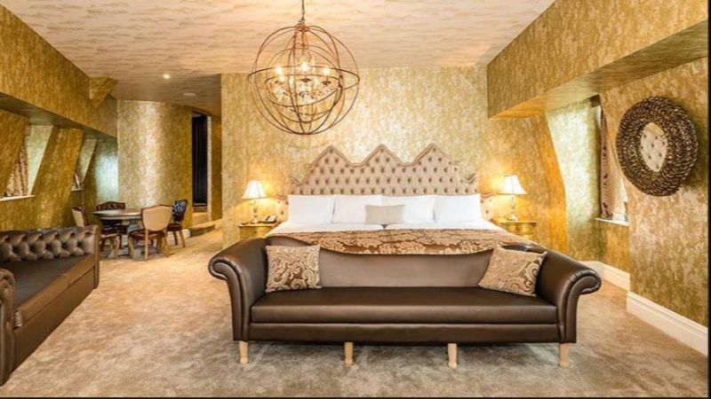 The Shankly Hotel, room with private jacuzzi, photo 3
