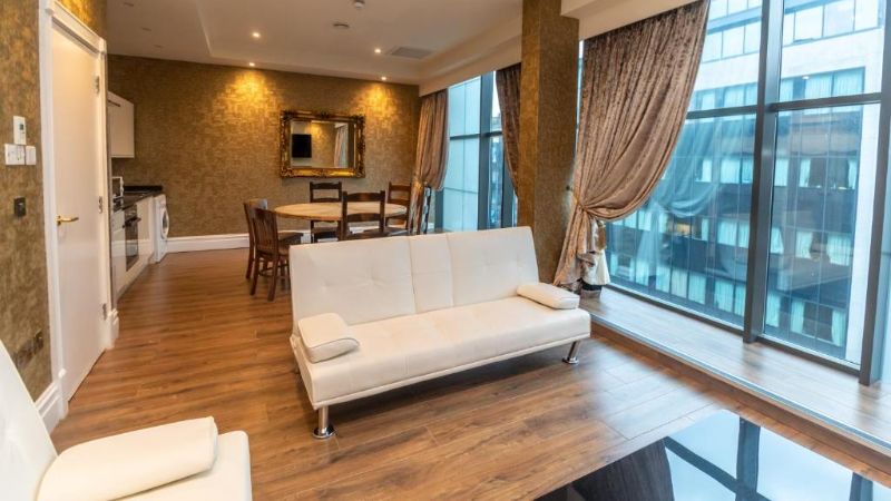 The Shankly Hotel, room with private jacuzzi, photo 4