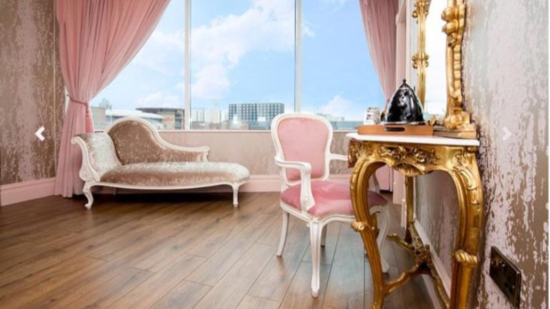 The Shankly Hotel, room with private jacuzzi, photo 5