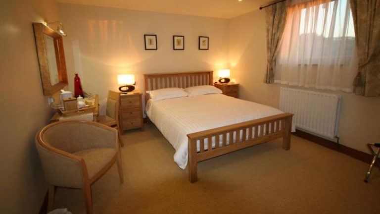 Three Horseshoes Country Inn & Spa