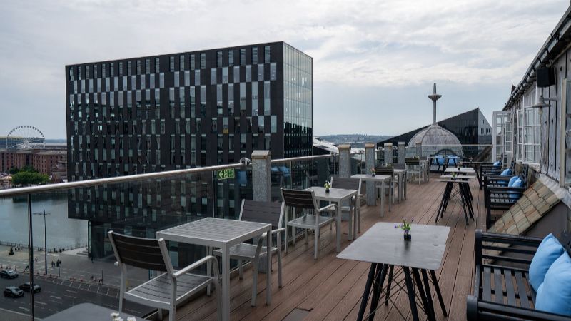 White Star Line Hotel, room with private jacuzzi, photo 8