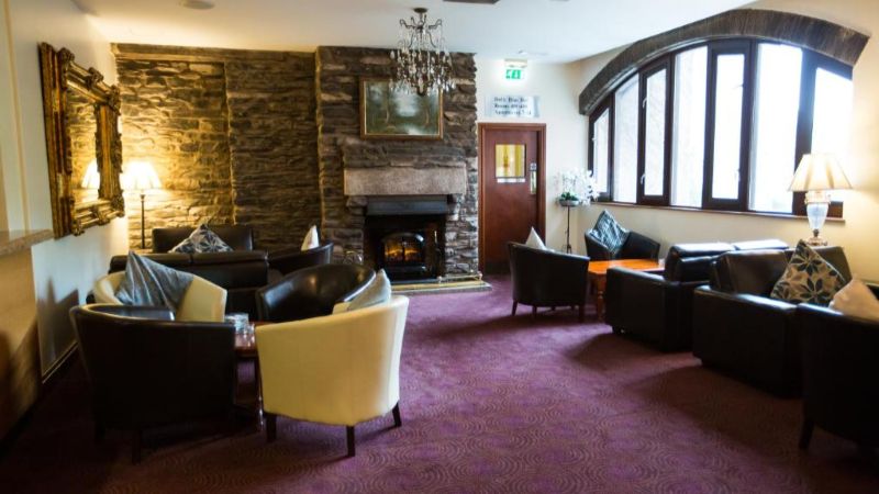 Whitewater Hotel & Leisure Club, room with private jacuzzi, photo 8