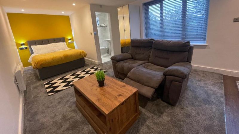 Woodroyd Apartments, room with private jacuzzi, photo 4