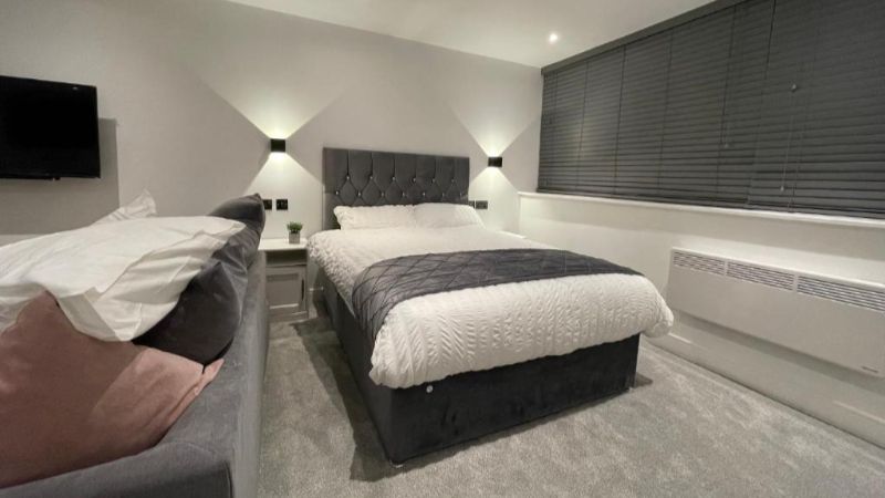 Woodroyd Apartments, room with private jacuzzi, photo 5