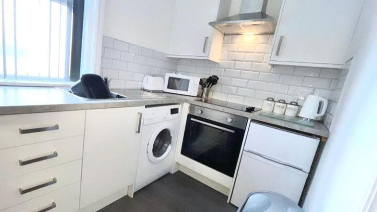 Albert Luxury Hottub & Jacuzzi Apartments