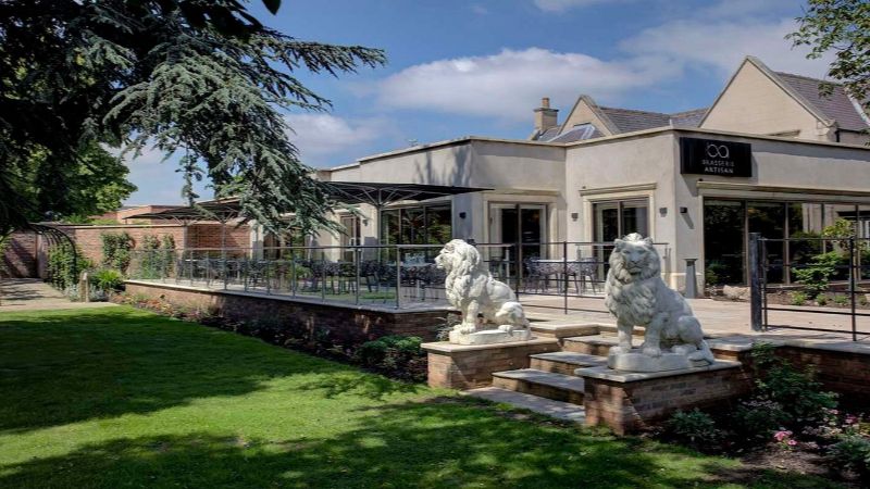 Best Western Premier Doncaster Mount Pleasant Hotel, room with private jacuzzi, photo 7