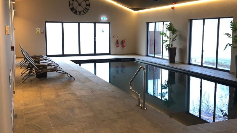 Burton Lodge Guest House & Spa, room with private jacuzzi, photo 6