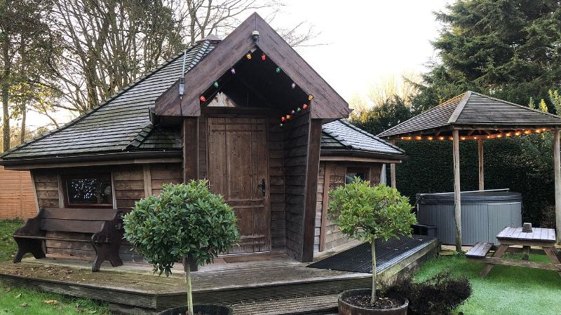 Burton Lodge Guest House & Spa, room with private jacuzzi, photo 7