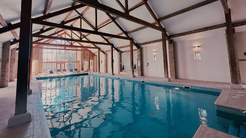 Cave Castle Hotel, room with private jacuzzi, photo 7