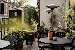 No. 1 York by GuestHouse place picture