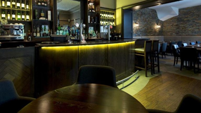 Number 10 Hotel