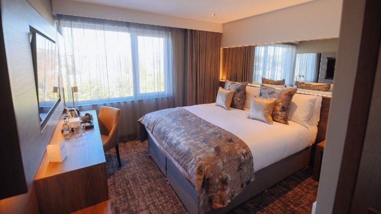 Redhurst Hotel