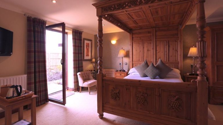 Three Horseshoes Country Inn & Spa